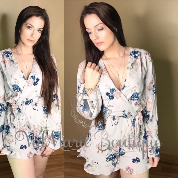 LAST 1! Full Sleeve Floral Romper - Picture 3 of 4